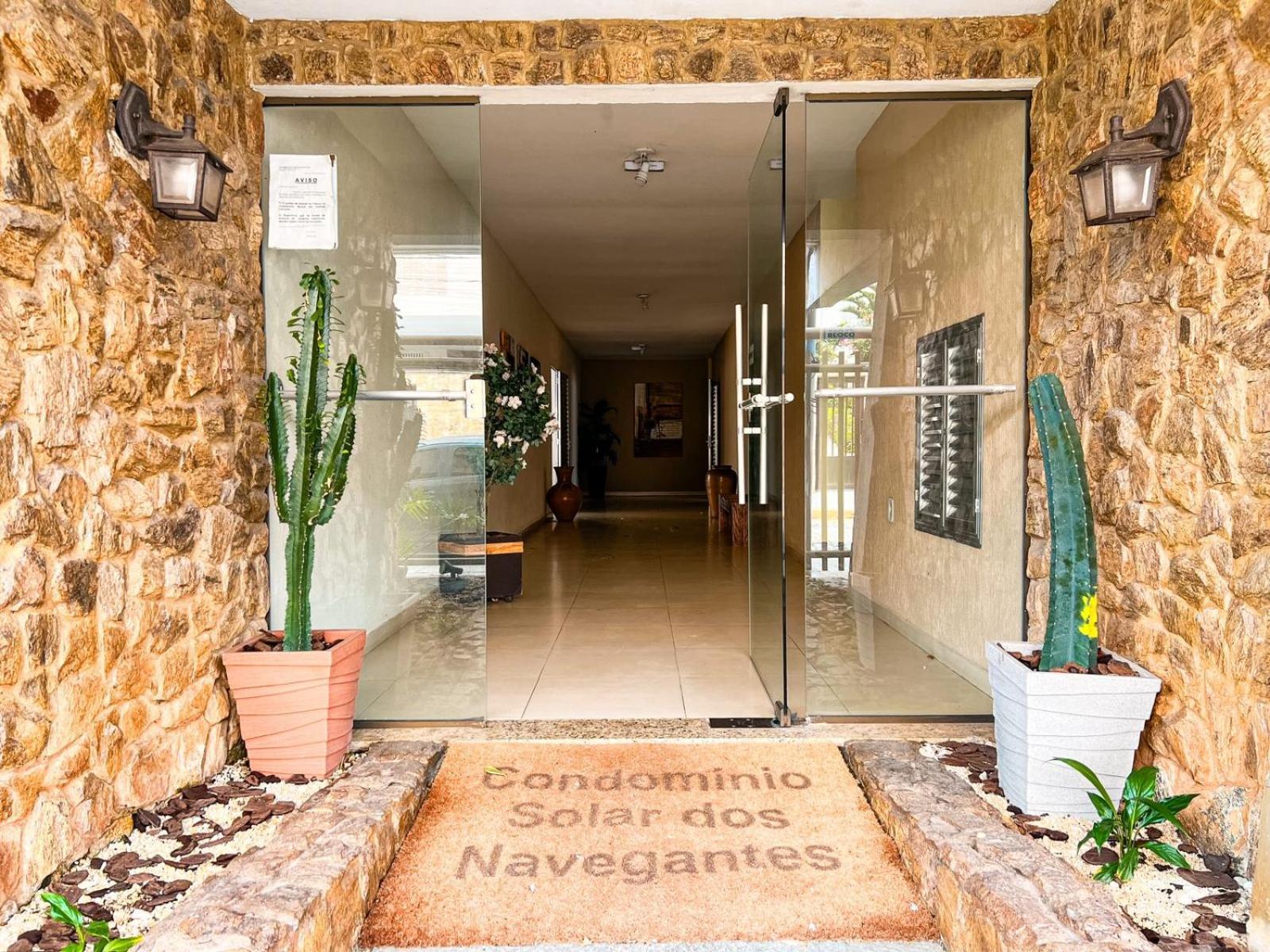 Apartamento Na Praia Do Forte - Poucos Passos Do Mar 卡波布里奥 外观 照片